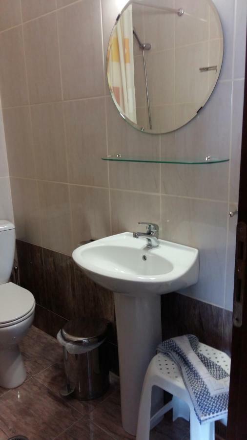 Gougousis Apartments Kaloyiros Dış mekan fotoğraf