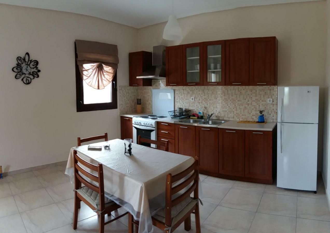 Gougousis Apartments Kaloyiros Dış mekan fotoğraf