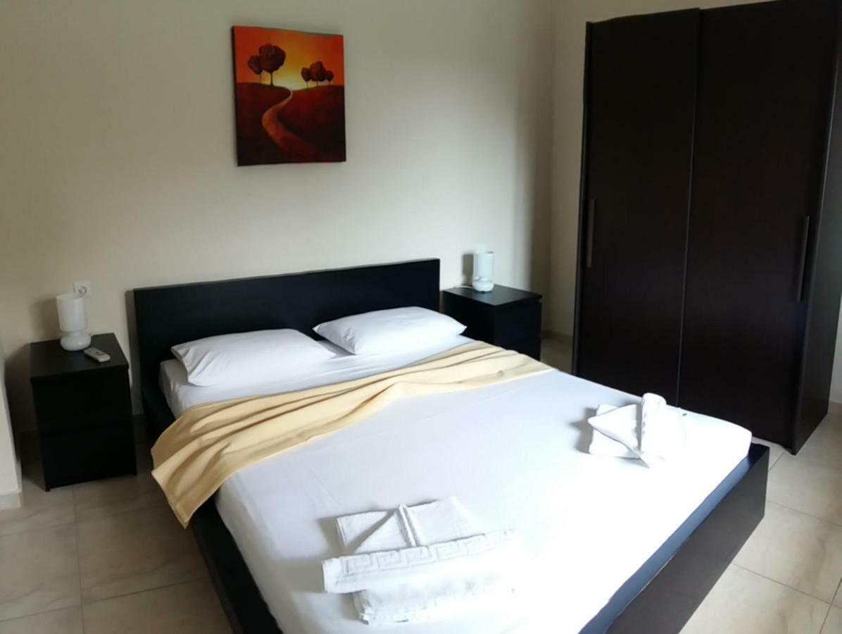 Gougousis Apartments Kaloyiros Dış mekan fotoğraf